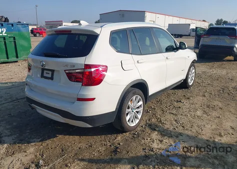 2017 BMW X3 xDrive28I z USA, uszkodzony, nr VIN 5UXWX9C31H0T21572